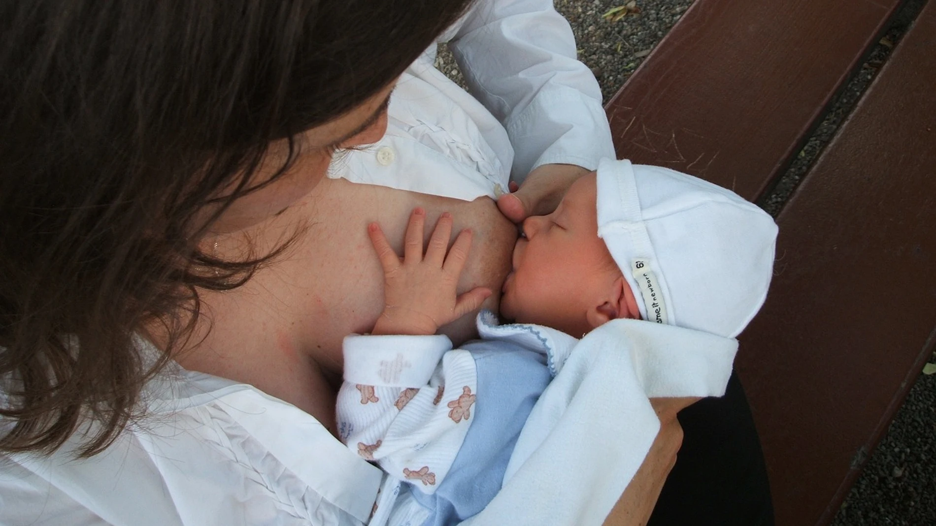 En la actualidad, la lactancia es una práctica que no está recomendada ya que no hay suficiente evidencia científica