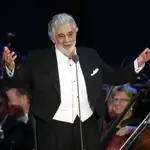 Plácido Domingo, al final de un concierto en Szeged, Hungría