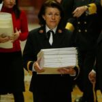 Una funcionaria en el Congreso de los Diputados