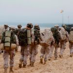 Operativos del cuerpo de Infantería de Marina del Ejército español durante unas maniobras de la OTAN