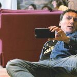 "Hous3": ¡Que apagues el móvil!