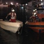 Imagen de los voluntarios de Cruz Roja trabajando en el Puerto de Cartagena durante el desembarco de los inmigrantes