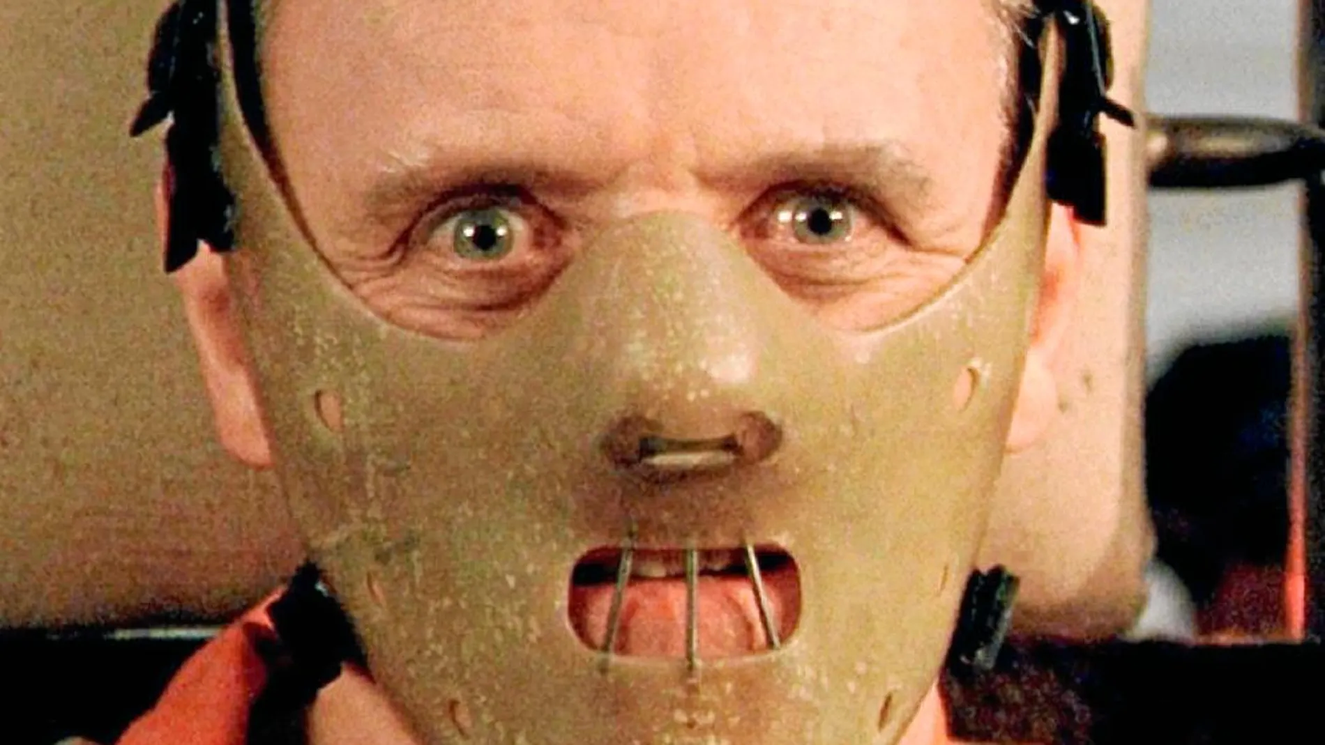 Hannibal Lecter se convirtió en el prototipo de la maldad. En el cine fue interpretado por Anthony Hopkins. Ahora le sale un duro competidor