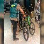 Los integrantes de la banda vendían los móviles robados en una tienda de segunda mano de Bilbao / Foto: Guardia Civil