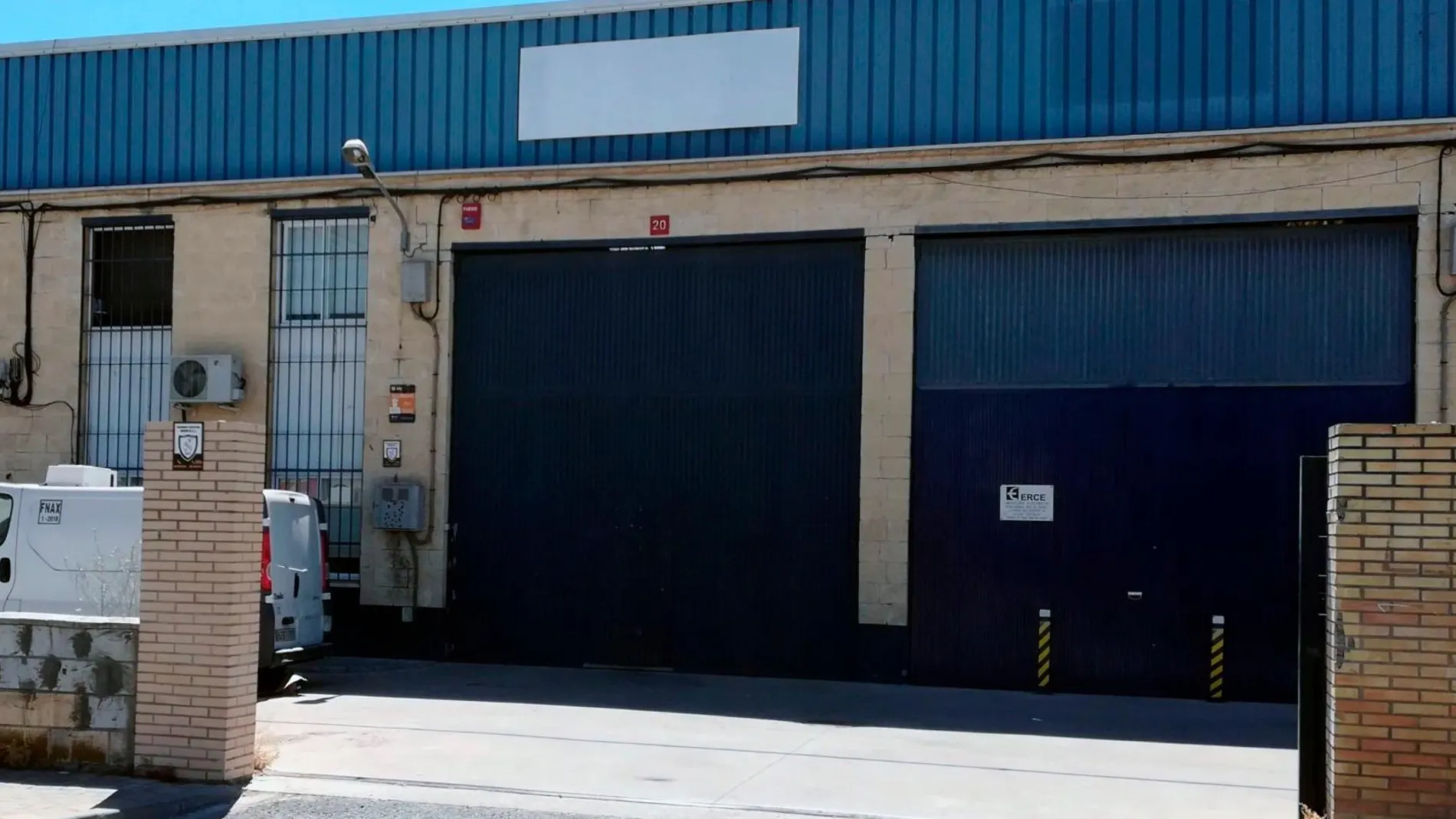 Las instalaciones de Magrudis SL, productora de «La Mechá», en el Polígno El Pino de Sevilla / Foto: Efe