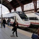 Los sindicatos también amenazaron con parar los ferrocarriles en Semana Santa
