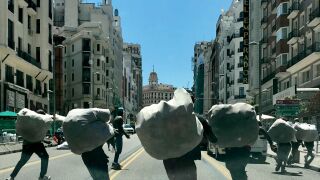 Manteros huyendo de la Policía en la Gran Vía, hace unos años