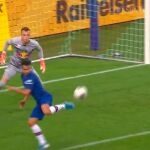 Fotograma de la espuela del futbolista canario