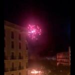 Momento en el que el cohete explota junto al helicóptero