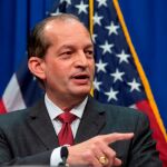 El secretario de trabajo estadounidense Alex Acosta