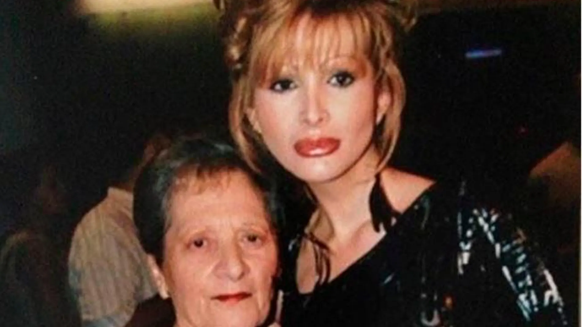 Tamara/Yurena, con su madre