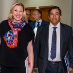La consejera de Familia e Igualdad de Oportunidades, Isabel Blanco, presenta la campaña #Evolución de Afacayle junto al vicepresidente, Domingo Aceves