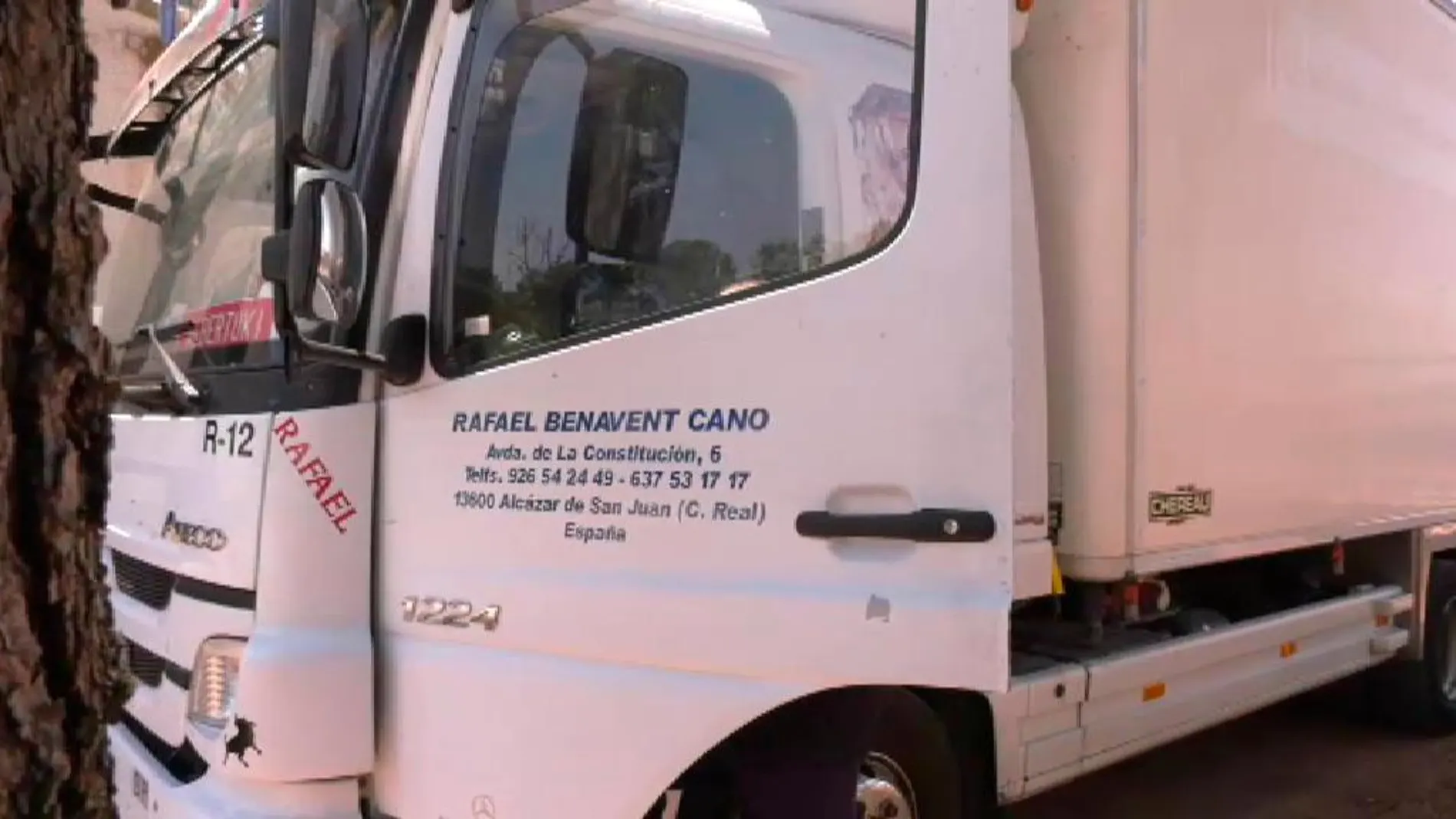 Camiones de la empresa Benavent / Atlas