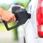 El laboratorio de ideas del PSOE propone subir un 30% el diésel y un 20% la gasolina