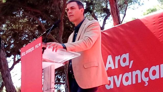 Sánchez, en la Fiesta de la Rosa que el PSC celebra en Gavà (Barcelona)