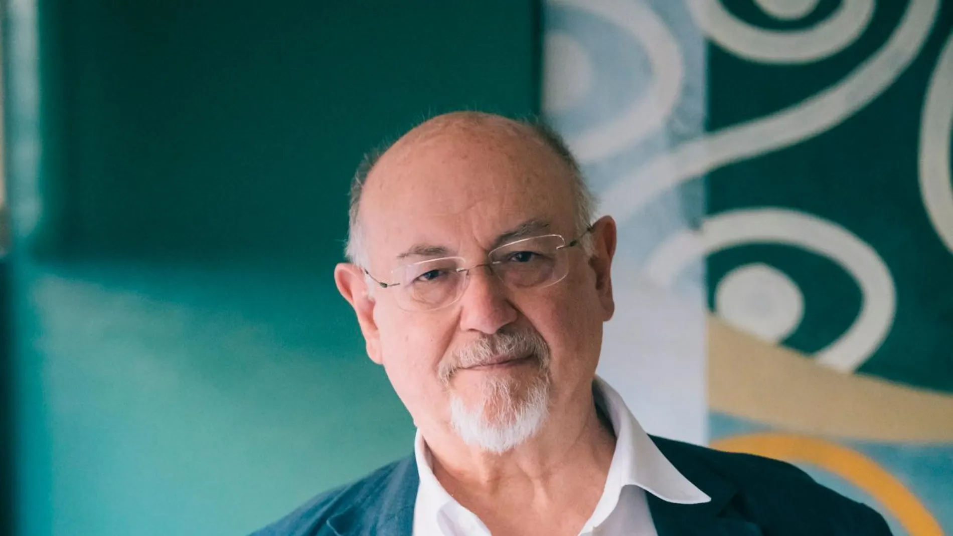 Juan Eslava Galán: «Los españoles somos los únicos que tenemos una leyenda negra»