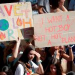 Miles de jóvenes se manifiestan en Madrid contra el cambio climático
