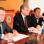 Silván preside el pleno de apenas tres minutos de duración en el que se aprobaba ceder una parcela de San Pedro a la Junta para construir el centro de salud de la Granja