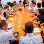 Parlamentarios de PSN-PSOE, IU, Unidas Podemos y Geroa Bai reunidos en el Parlamento Navarro. EFE/Iñaki Porto