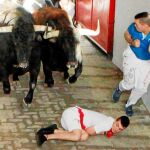Rápido y limpio encierro de los Cebada Gago, a pesar de algún susto, que pararon el crono en los 2:23 / Efe