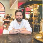 El cocinero, con una estrella Michelin en Lu, Cocina y alma en Jerez, está al frente del que va a ser el restaurante del verano. Foto: Antonio Paz