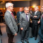 El presidente de Feria Valencia, José Vicente González, tras una de las reuniones del patronato, acompañado por el alcalde de Valencia, Joan Ribó, y el presidente de CEV, Salvador Navarro