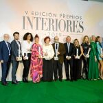 De izquierda a derecha, Pilar Civis, directora de la revista Interiores; Moisés Santos y José Luis Cañizares, de Discesur; Jordi Manrique, de Signify; Anna García, de Smeg; Joana Vasconcelos, María de Corral, Francisco Mangado, Jordi García y Silvia Tous, de Nofer; Nika Zupanc, Laura Falcó, Miriam Alía, David Millón, de Villeroy; Claudio Cid, de Kaymanta, y Tomás Alía