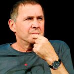 Arnaldo Otegi, en una mesa redonda con Marta Rovira y el militante de Corsica Libera Jean Guy Talamoni / Efe