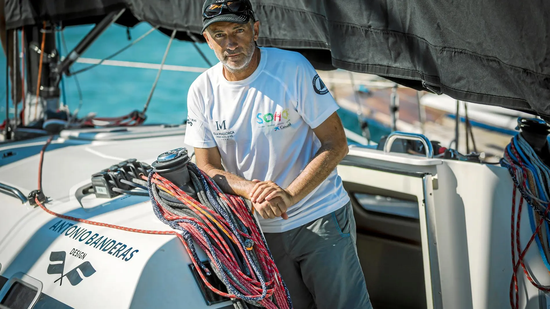 Francisco Javier Banderas, a bordo de «Teatro Soho», del que su hermano es armador. Foto: Alberto Roldán