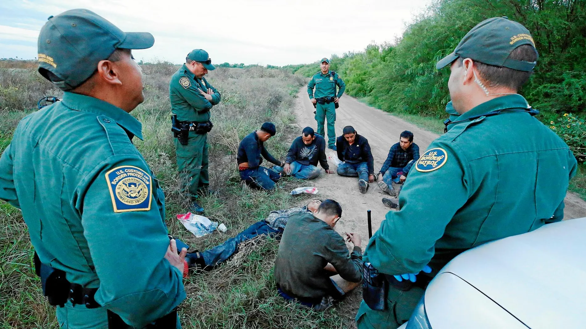 La Guardia Fronteriza de EE UU detiene a varios sospechosos de cruzar ilegalmente Río Grande para entrar en territorio americano