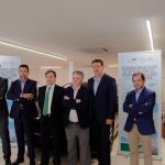 José Miguel Sánchez (delegado de zona Castrol) ; Enrique Tomás Segura (gerente JLR Imperauto); Álvaro Oñate (responsable de Castrol para JLR en España y Portugal ); José Manuel Torres (director de zona Postventa JLR); Germán Gallego ( directo Postventa JLR Imperauto); y José Vicente González , (director Financiero JLR Imperauto)