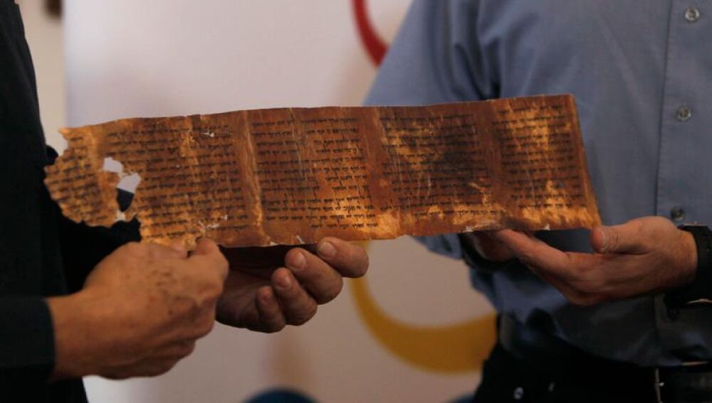 Descubren un nuevo secreto del Pergamino del Templo, el rollo más extenso de  los Manuscritos del mar Muerto