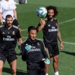 Keylor Navas, con Marcelo y Benzema