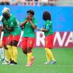 Las jugadores de Camerún, llorando