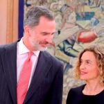 El Rey Felipe VI y la presidenta del Congreso, Meritxell Batet