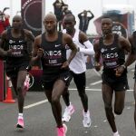 Kipchoge, inmortal, baja de las dos horas en el maratón
