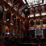 Paneles de la Bolsa, en una imagen de archivo
