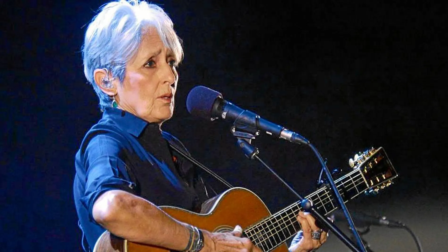 Joan Báez ha decidido decir hasta siempre después de seis décadas dedicada a la canción