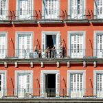 Se busca situar los pisos turísticos fuera de los edificios residenciales