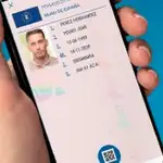 Gracias a “Mi DGT”, se podrá llevar en el móvil no solo el carnet, sino también nuestros puntos o datos sobre el vehículo
