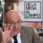 El consejero de Agricultura, Ganadería y Desarrollo Rural, Jesús Julio Carnero