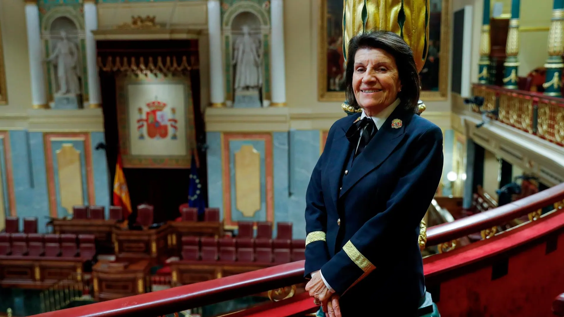 Paloma Santamaría, la ujier más mediática del Congreso de los Diputado tras 36 años en la Cámara Baja / Foto: Efe-Emilio Naranjo