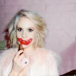 El documental «Kate Nash: Undesestimate The Girl» trata sobre la vida de la cantante