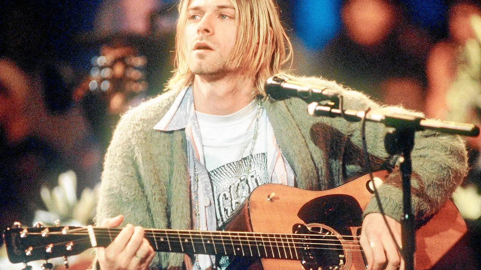 Kurt Cobain, en la famosa grabación de «Unplugged» seis meses antes de su muerte