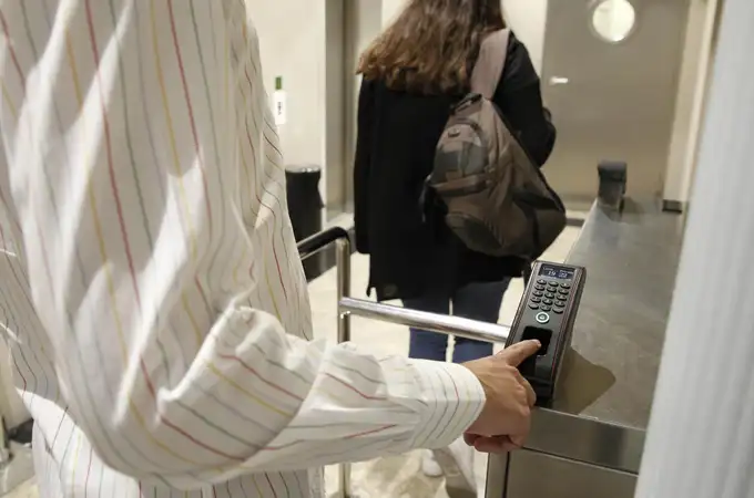 La empresa deberá detallar cómo compensa las horas extra con el nuevo registro horario La empresa deberá detallar cómo compensa las horas extra con el nuevo registro horario