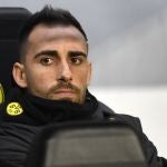 Paco Alcacer en el banquillo. (AP Photo/Martin Meissner)