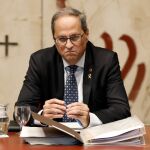 GRAFCAT6450. BARCELONA, 22/10/2019.- El presidente de la Generalitat, Quim Torra, durante la reunión semanal del gobierno catalán, este martes, tras una semana de disturbios violentos en las calles de Barcelona y otras ciudades de Cataluña, que han elevado la tensión entre el presidente catalán y el gobierno central. EFE/Andreu Dalmau