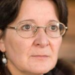 Pallarés trabaja como profesora de literatura gallega