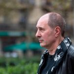 GRAFCAT7231. BARCELONA, 31/10/2019.- Gay Mercader, el promotor musical que trajo por primera vez a España a grupos y cantantes como The Rolling Stones, Bob Dylan, Michael Jackson o Bruce Springsteen, posa durante la presentación este jueves en Barcelona del documental "Gay Mercader: El gran mercader del Rock and Roll"que se estrena en el In-Edit Festival de Barcelona.