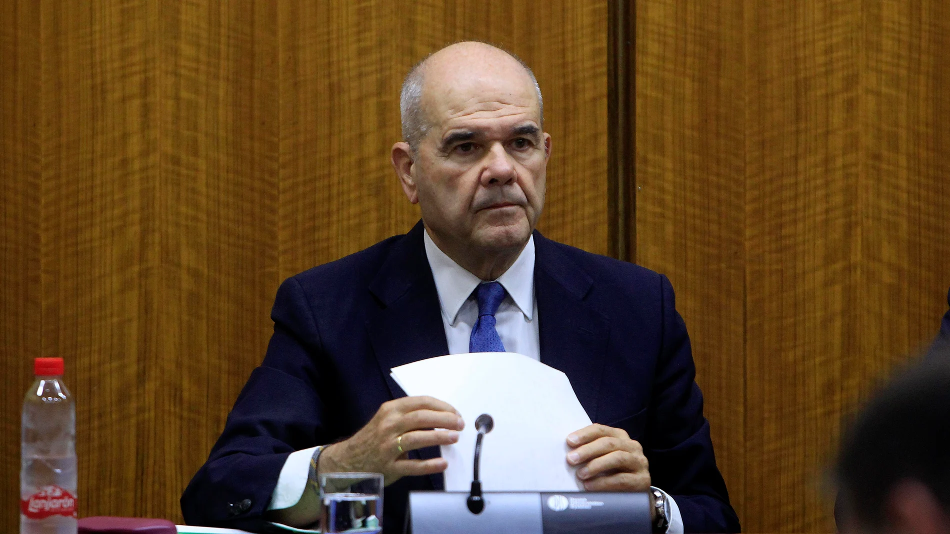Manuel Chaves compareció el 7 de noviembre en la comision de investigacion sobre la Faffe sin responder a las preguntas